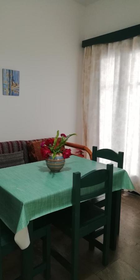 5Bedroom Villa In Perissa Beach Kültér fotó