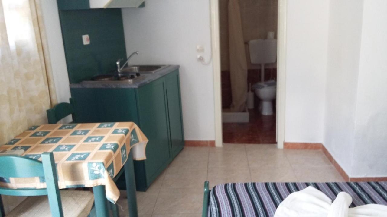 5Bedroom Villa In Perissa Beach Kültér fotó